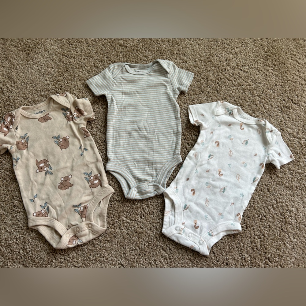 Carter's 3 pack Baby Onesies
